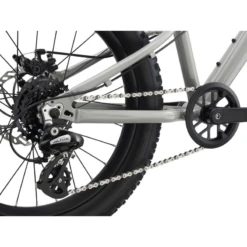 Giant STP 20 Bike Kids' - 2023 10 Giant STP 20 Bike Kids' - 2023 -Peak Cycle Hub Sales Store 1132619 800 auto