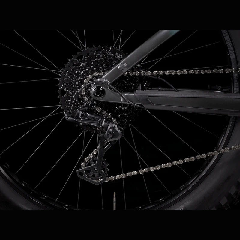 Trek Farley 5 Fat Bike - 2023 8 Trek Farley 5 Fat Bike - 2023 - Image 8