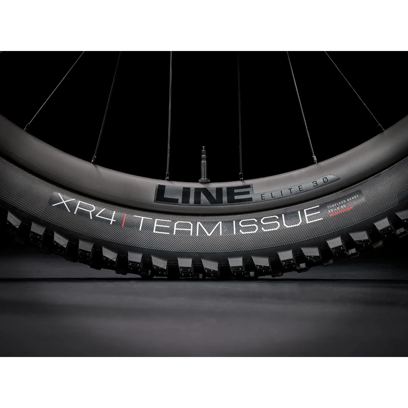 Trek Fuel EX 9.8 GX AXS Gen 5 Mountain Bike - 2022 11 Trek Fuel EX 9.8 GX AXS Gen 5 Mountain Bike - 2022 - Image 11