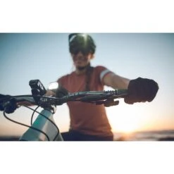 Lezyne Macro Drive 1300XXL Light -Peak Cycle Hub Sales Store 831009 800 auto