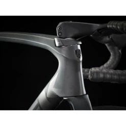 Trek Emonda SLR 6 ETap Bike - 2022 21 Trek Emonda SLR 6 ETap Bike - 2022 -Peak Cycle Hub Sales Store 942972 800 auto