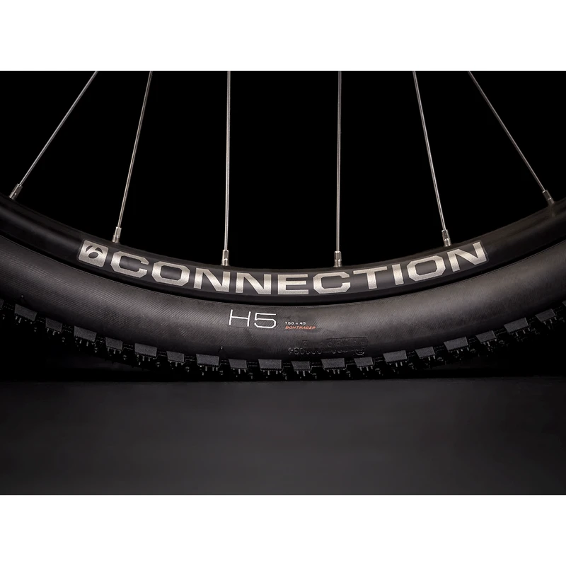 Trek Verve 2 Disc Low-Step Bike - 2022 10 Trek Verve 2 Disc Low-Step Bike - 2022 - Image 10