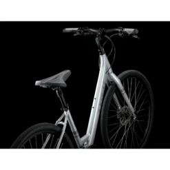 Trek Verve 3 Disc Low-Step Bike - 2022 15 Trek Verve 3 Disc Low-Step Bike - 2022 -Peak Cycle Hub Sales Store 957411 800 auto