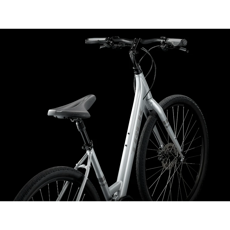 Trek Verve 3 Disc Low-Step Bike - 2022 6 Trek Verve 3 Disc Low-Step Bike - 2022 - Image 6